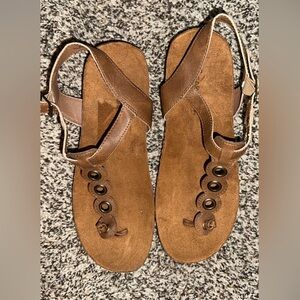 Bearpaw sandals